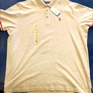 Im selling a polo shirt.